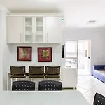 Canto Nobre Da Praia Grande - Apartamento Completo E Confortavel